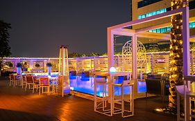Media One Hotel